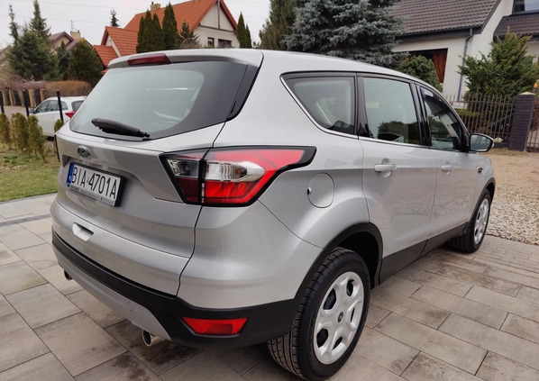 Ford Kuga cena 66900 przebieg: 104000, rok produkcji 2017 z Białystok małe 352